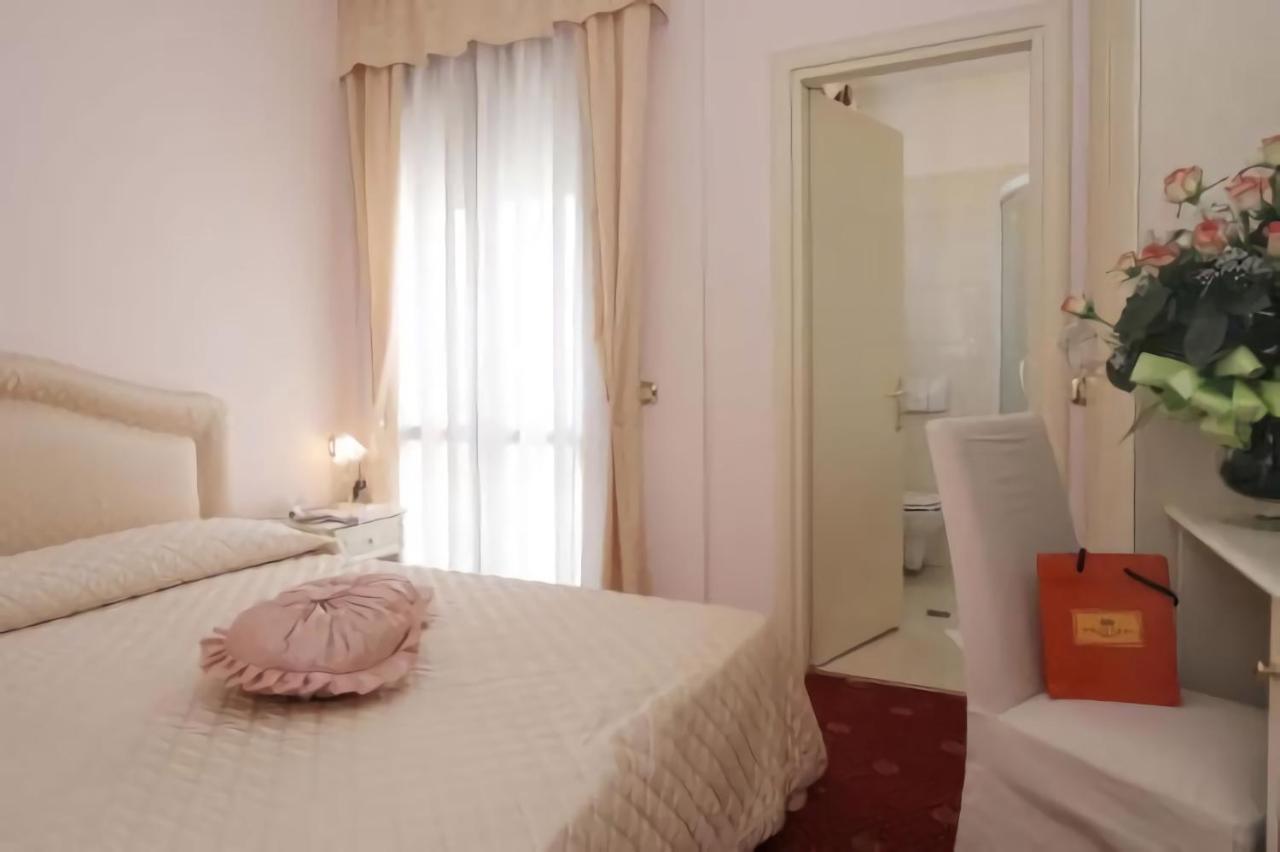 Nice Hotel Mestre Bagian luar foto