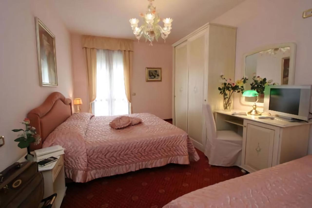 Nice Hotel Mestre Bagian luar foto